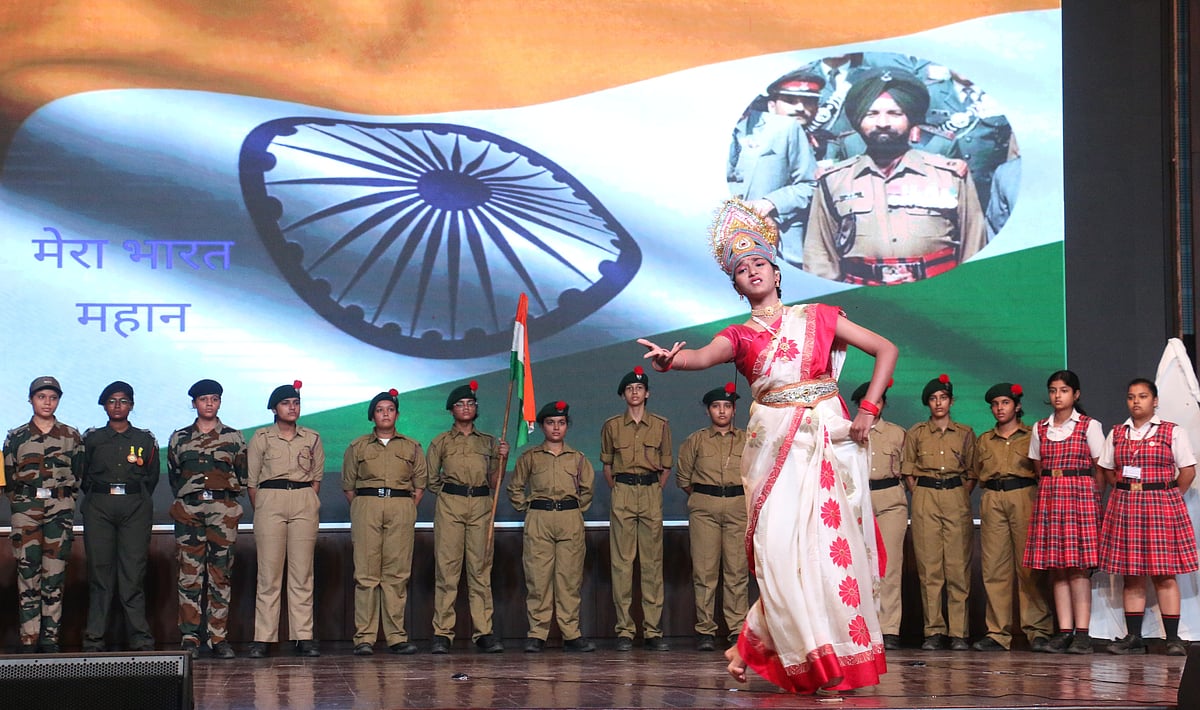 Queen’s College School students stage their play.